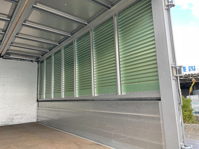 トヨタダイナアルミウイング小型（2t・3t）[写真14]