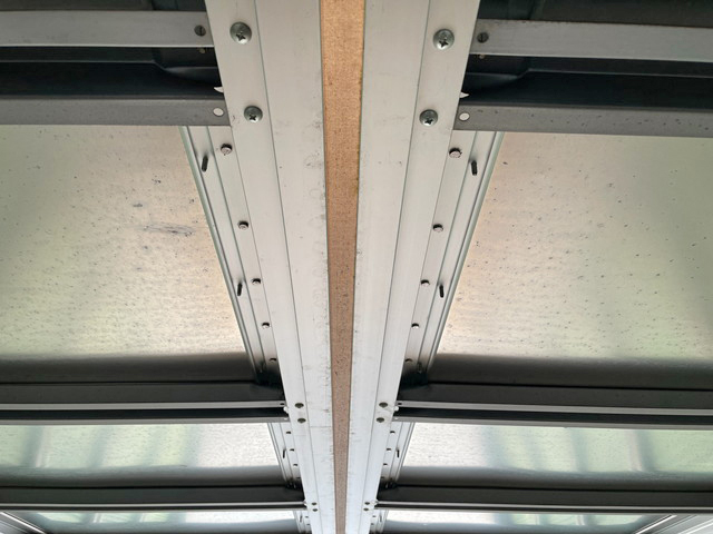 トヨタダイナアルミウイング小型（2t・3t）[写真16]