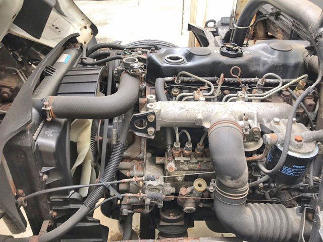 三菱ふそうキャンター平ボディ小型（2t・3t）[写真17]