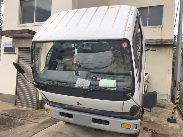 三菱ふそうキャンター平ボディ小型（2t・3t）[写真06]