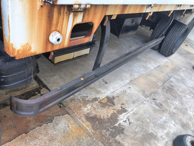 三菱ふそうキャンター平ボディ小型（2t・3t）[写真08]