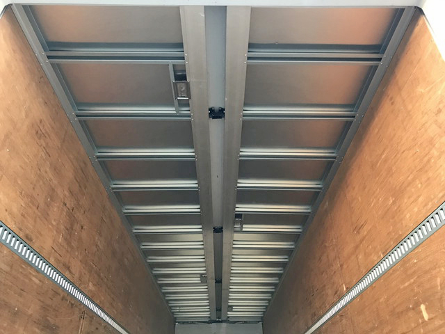 日野プロフィアアルミウイング大型（10t）[写真10]