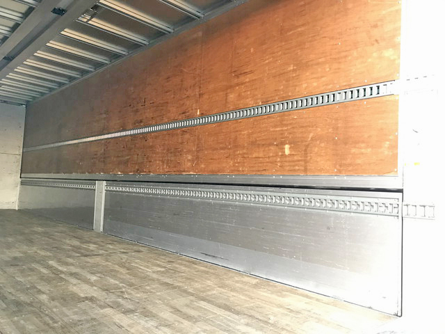 日野プロフィアアルミウイング大型（10t）[写真13]