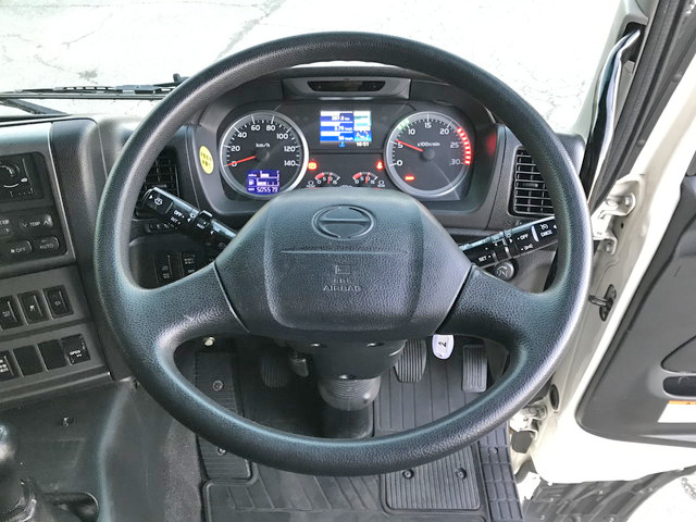 日野プロフィアアルミウイング大型（10t）[写真36]