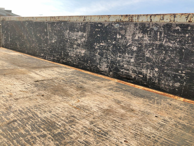 三菱ふそうキャンター平ボディ小型（2t・3t）[写真12]