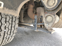 三菱ふそうキャンター平ボディ小型（2t・3t）[写真17]