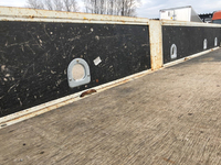 三菱ふそうキャンター平ボディ小型（2t・3t）[写真15]