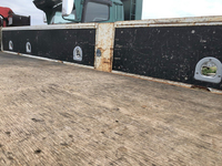 三菱ふそうキャンター平ボディ小型（2t・3t）[写真16]