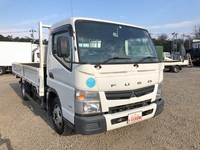三菱ふそうキャンター平ボディ小型（2t・3t）[写真03]