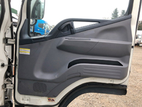 三菱ふそうキャンター平ボディ小型（2t・3t）[写真30]