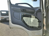 日野レンジャー平ボディ中型（4t）[写真29]