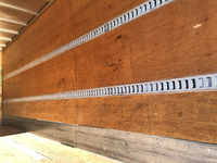 いすゞフォワードアルミバン中型（4t）[写真14]