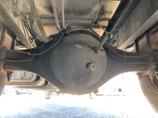 いすゞフォワードアルミバン中型（4t）[写真25]