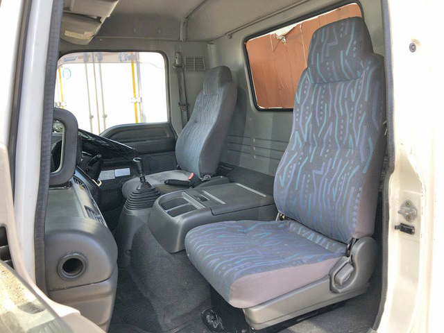 いすゞフォワードアルミバン中型（4t）[写真32]