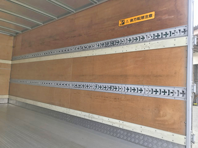 日野デュトロアルミバン小型（2t・3t）[写真13]