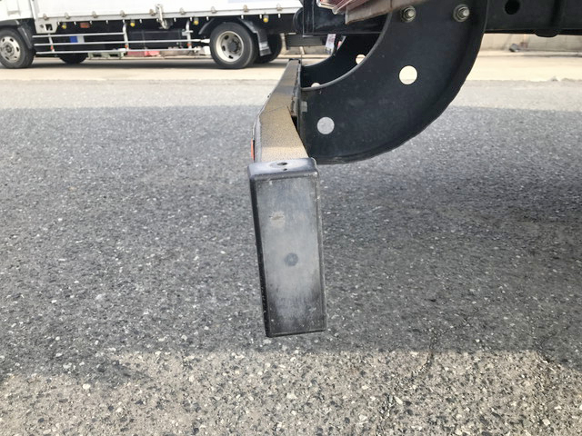 日野デュトロアルミバン小型（2t・3t）[写真18]