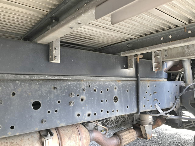 日野デュトロアルミバン小型（2t・3t）[写真22]