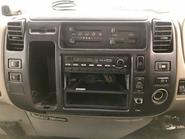 日野デュトロアルミバン小型（2t・3t）[写真35]