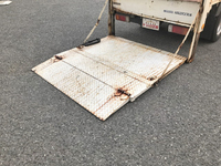 トヨタトヨエース平ボディ小型（2t・3t）[写真19]