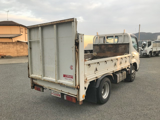 トヨタトヨエース平ボディ小型（2t・3t）[写真02]