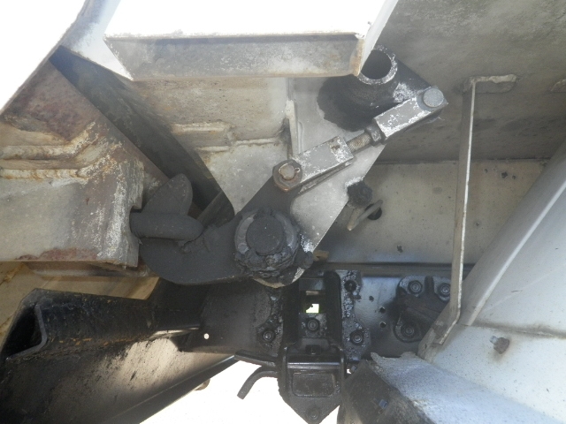 いすゞフォワードパッカー車（塵芥車）中型（4t）[写真16]