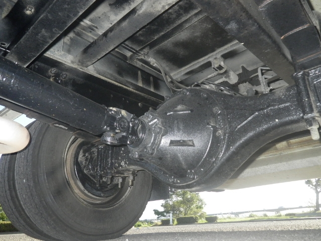 いすゞフォワードパッカー車（塵芥車）中型（4t）[写真20]