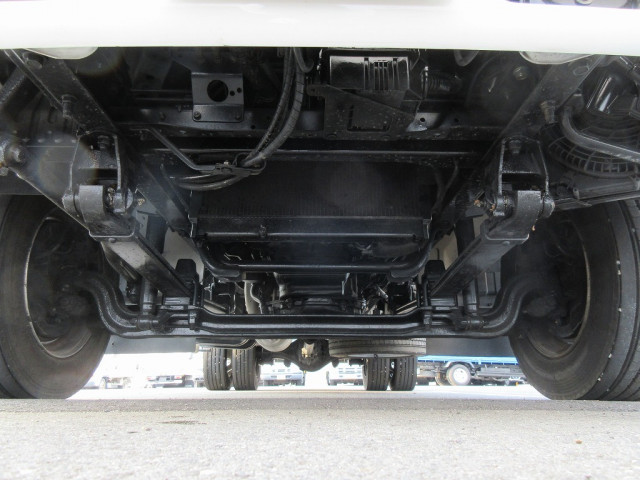 日野デュトロアルミバン小型（2t・3t）[写真19]