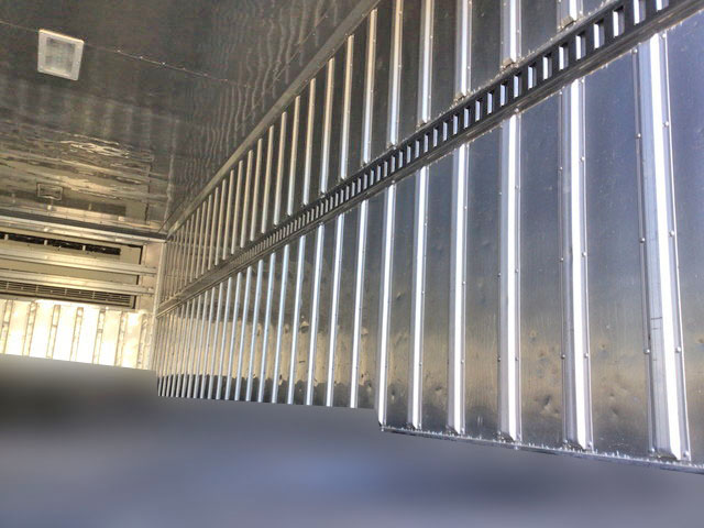 UDトラックスコンドル冷凍車（冷蔵車）増トン（6t・8t）[写真09]