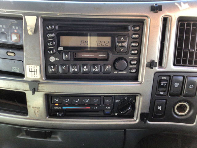 UDトラックスコンドル冷凍車（冷蔵車）増トン（6t・8t）[写真23]