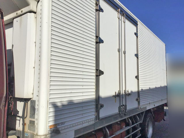 UDトラックスコンドル冷凍車（冷蔵車）増トン（6t・8t）[写真03]