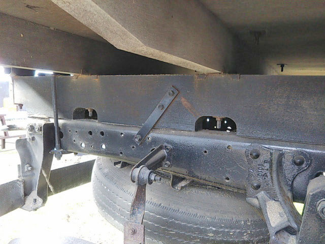 いすゞエルフクレーン4段小型（2t・3t）[写真18]