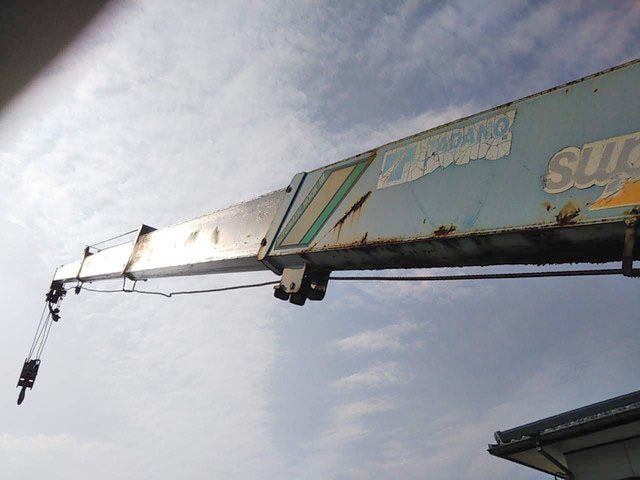 いすゞエルフクレーン4段小型（2t・3t）[写真09]