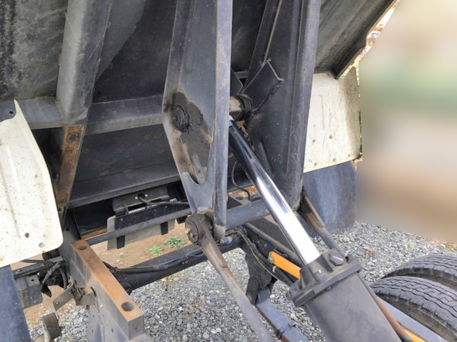 三菱ふそうキャンターダンプ小型（2t・3t）[写真11]