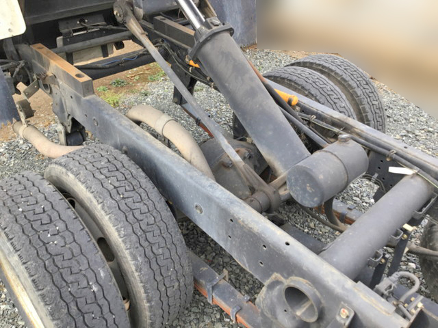 三菱ふそうキャンターダンプ小型（2t・3t）[写真13]