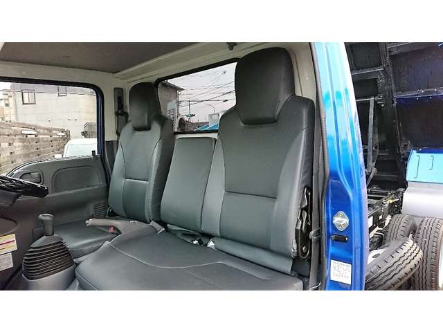 いすゞエルフダンプ小型（2t・3t）[写真12]