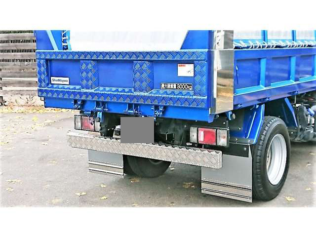 いすゞエルフダンプ小型（2t・3t）[写真05]