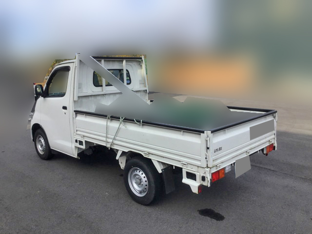 トヨタライトエース平ボディ小型（2t・3t）[写真04]