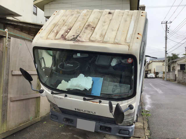 いすゞエルフパッカー車（塵芥車）小型（2t・3t）[写真11]