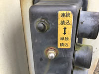 いすゞエルフパッカー車（塵芥車）小型（2t・3t）[写真25]