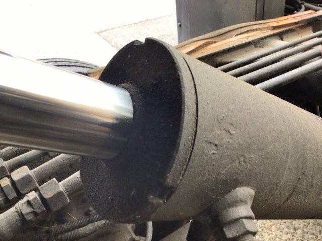 いすゞエルフパッカー車（塵芥車）小型（2t・3t）[写真26]