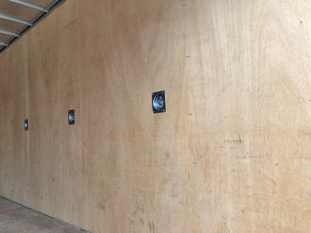 いすゞエルフアルミバン小型（2t・3t）[写真13]