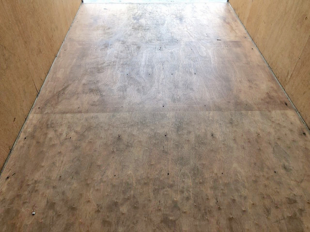 いすゞエルフアルミバン小型（2t・3t）[写真14]