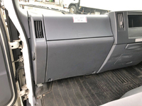 いすゞエルフアルミバン小型（2t・3t）[写真32]