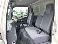 いすゞエルフアルミバン小型（2t・3t）[写真33]