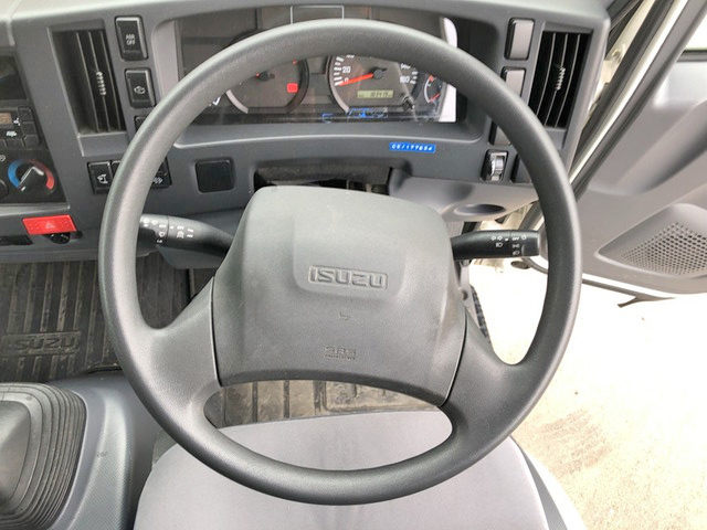 いすゞエルフアルミバン小型（2t・3t）[写真36]