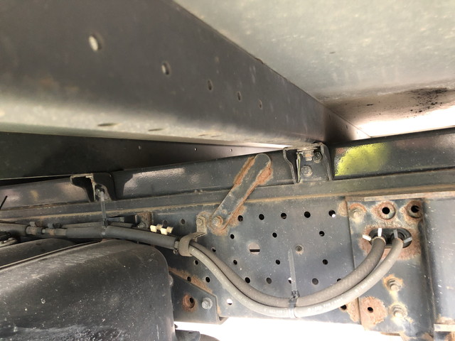 いすゞエルフアルミバン小型（2t・3t）[写真18]