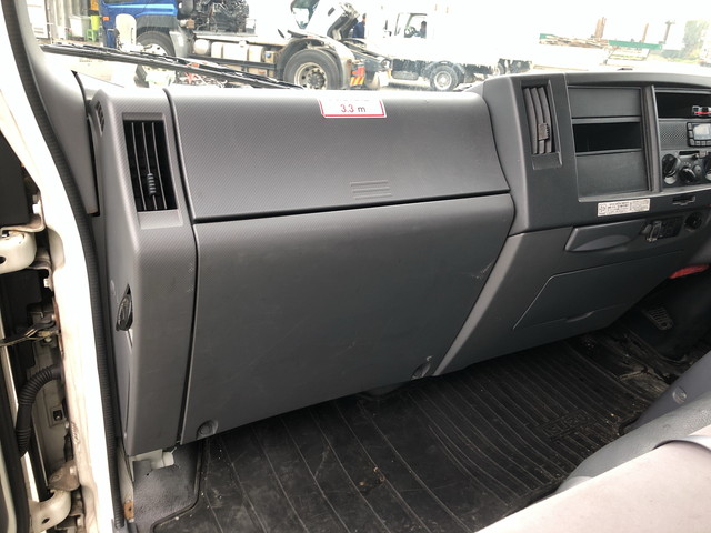 いすゞエルフアルミバン小型（2t・3t）[写真30]