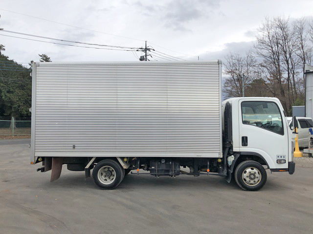 いすゞエルフアルミバン小型（2t・3t）[写真06]