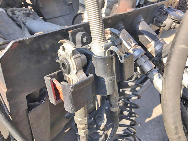 いすゞギガトレーラーヘッド（トラクターヘッド）大型（10t）[写真05]