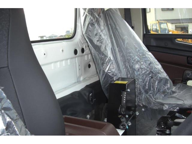 日野レンジャー散水車中型（4t）[写真08]